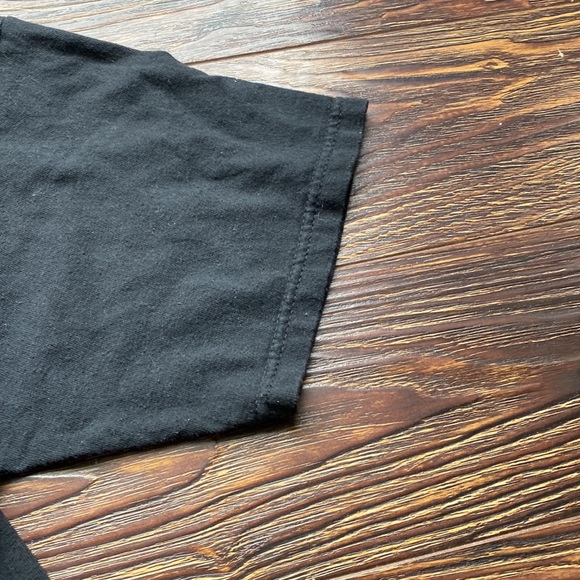 π₯π₯π₯ mens black t shirt 9.5/10 great shape no holes π₯π₯π₯π₯ - Picture 4 of 6
